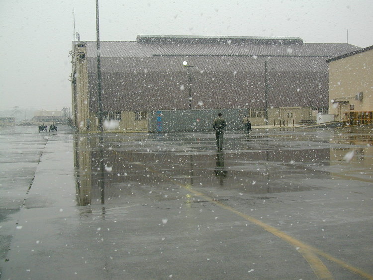 yokota-snow.JPG